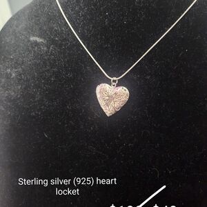Elegant Silver Heart Pendant Necklace